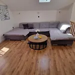 Apartment Ante