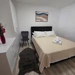 Ante - Hvar Center, Pool Apartamento