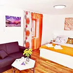 Apartment Ante *