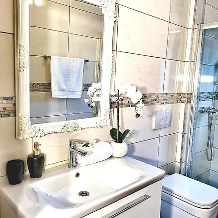 Ante - Hvar Center, Pool Apartment Hvar Town