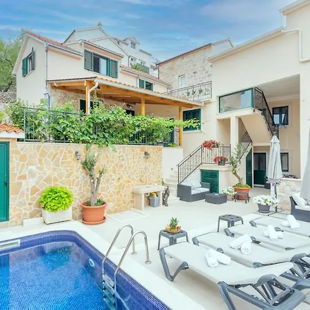 Apartment Ante *