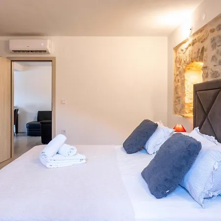 Ante Apartment