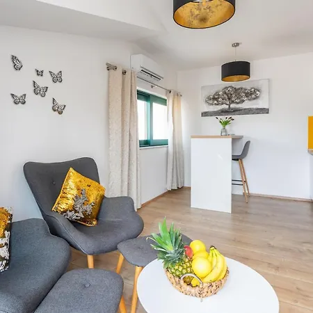 Apartment Ante