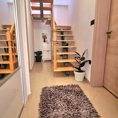 Apartment Ante