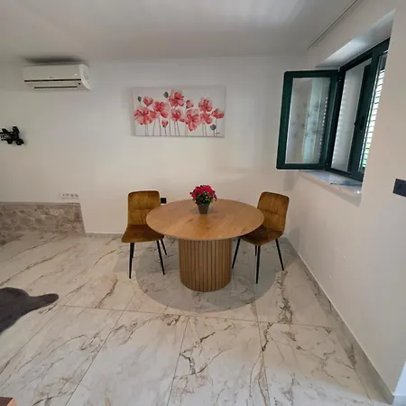 Апартаменти Ante - Hvar Center, Pool