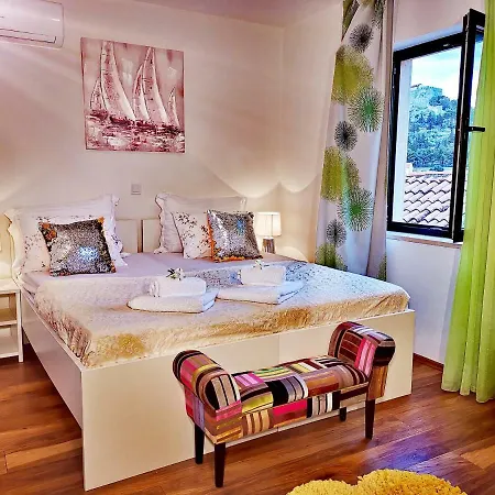 Apartment Ante *