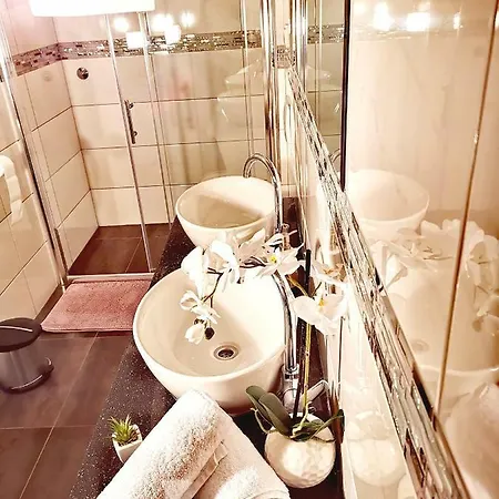 Apartment Ante *