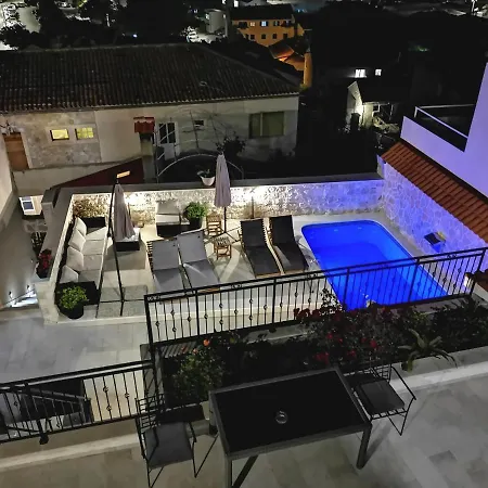 Apartment Ante Hvar Town